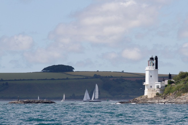 St Anthony's Lighthouse på östra sidan av infarten till Falmouth harbour